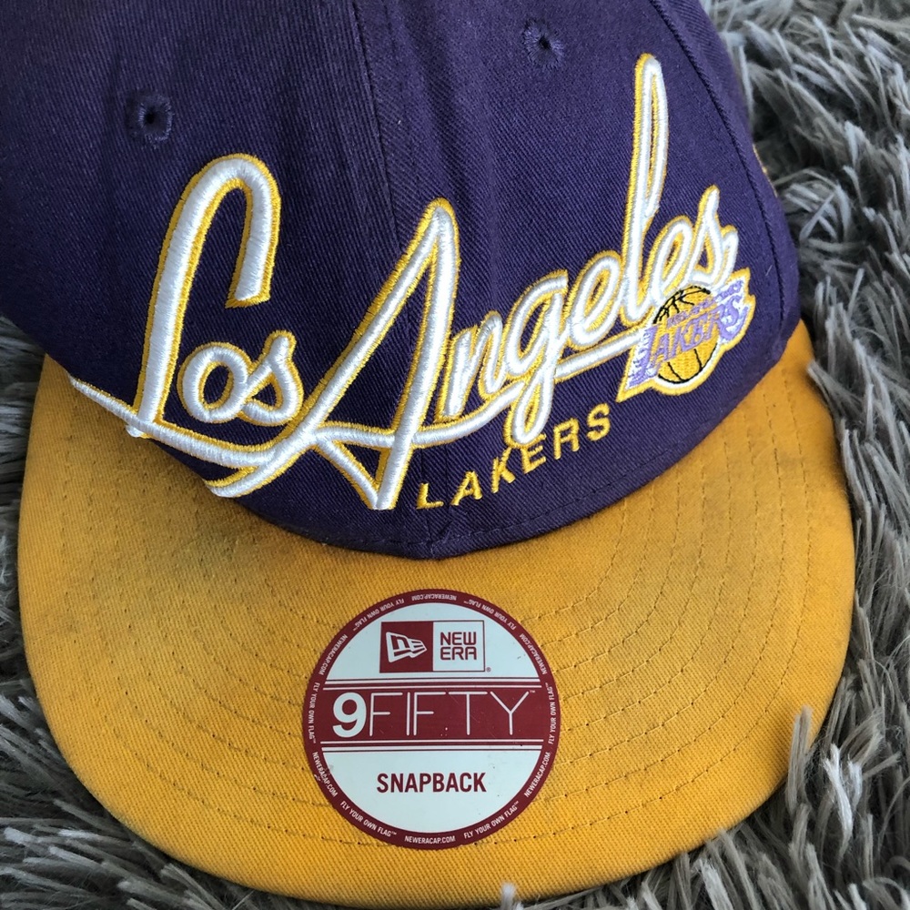 Los Angeles Lakers vintage fitted hat